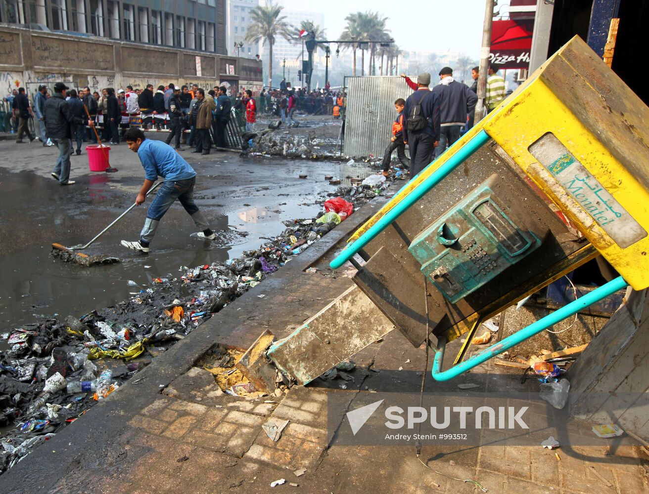 Continued riots in Egyptian capital