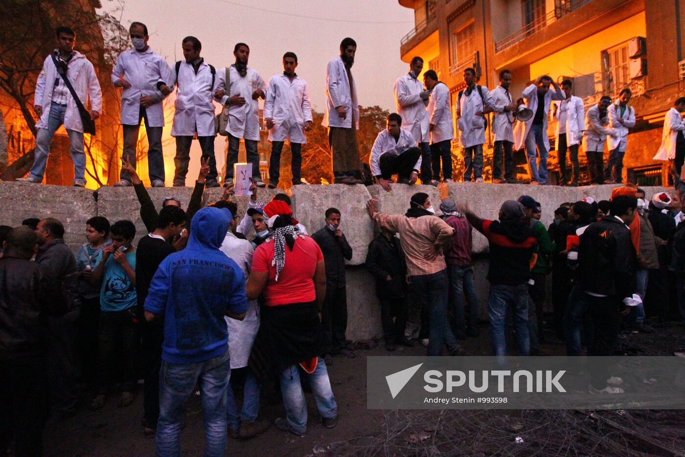 Unrest continues in Egyptian capital