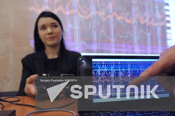 Experiments with lie detector at Moscow forum