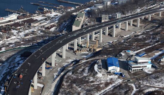 Construction of bridge to Russian island in Vladivostok