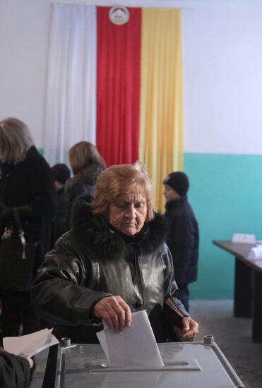 Second round of presidential elections in South Ossetia