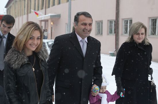 Second round of presidential elections in South Ossetia