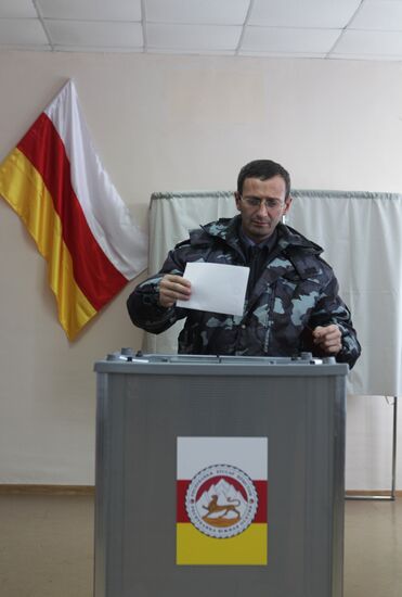 Second round of presidential elections in South Ossetia