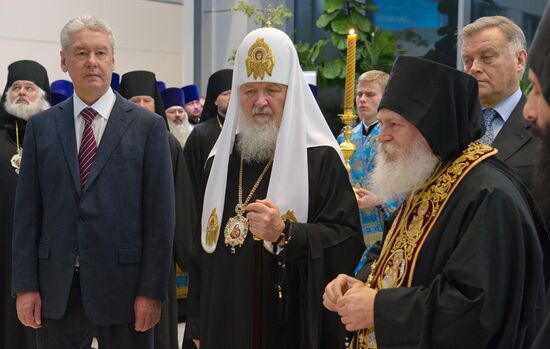 S.Sobyanin at ceremony of seeing off Cincture of Theotokos