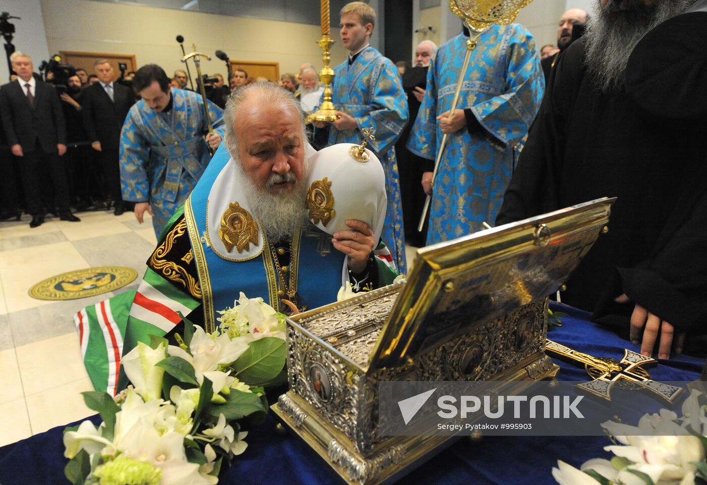 Seeing off Cincture of Theotokos