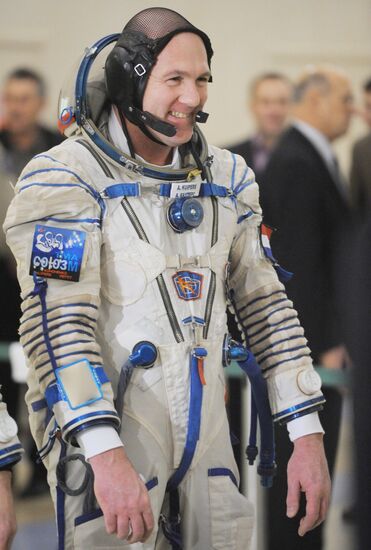 Training of ISS 30/31 long-term space expedition crew