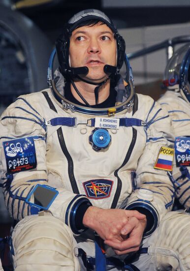Training of ISS 30/31 long-term space expedition crew