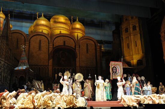 Dress rehearsal of opera "Boris Godunov" at Bolshoi Theatre