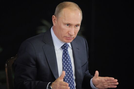 Vladimir Putin meets with theater directors