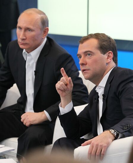 Dmitry Medvedev, Vladimir Putin meet with electors in Moscow