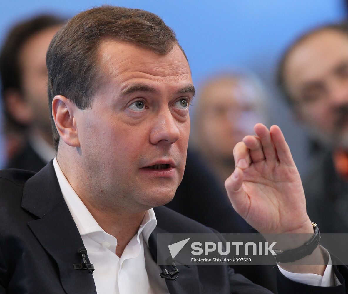 Dmitry Medvedev, Vladimir Putin meet with electors in Moscow