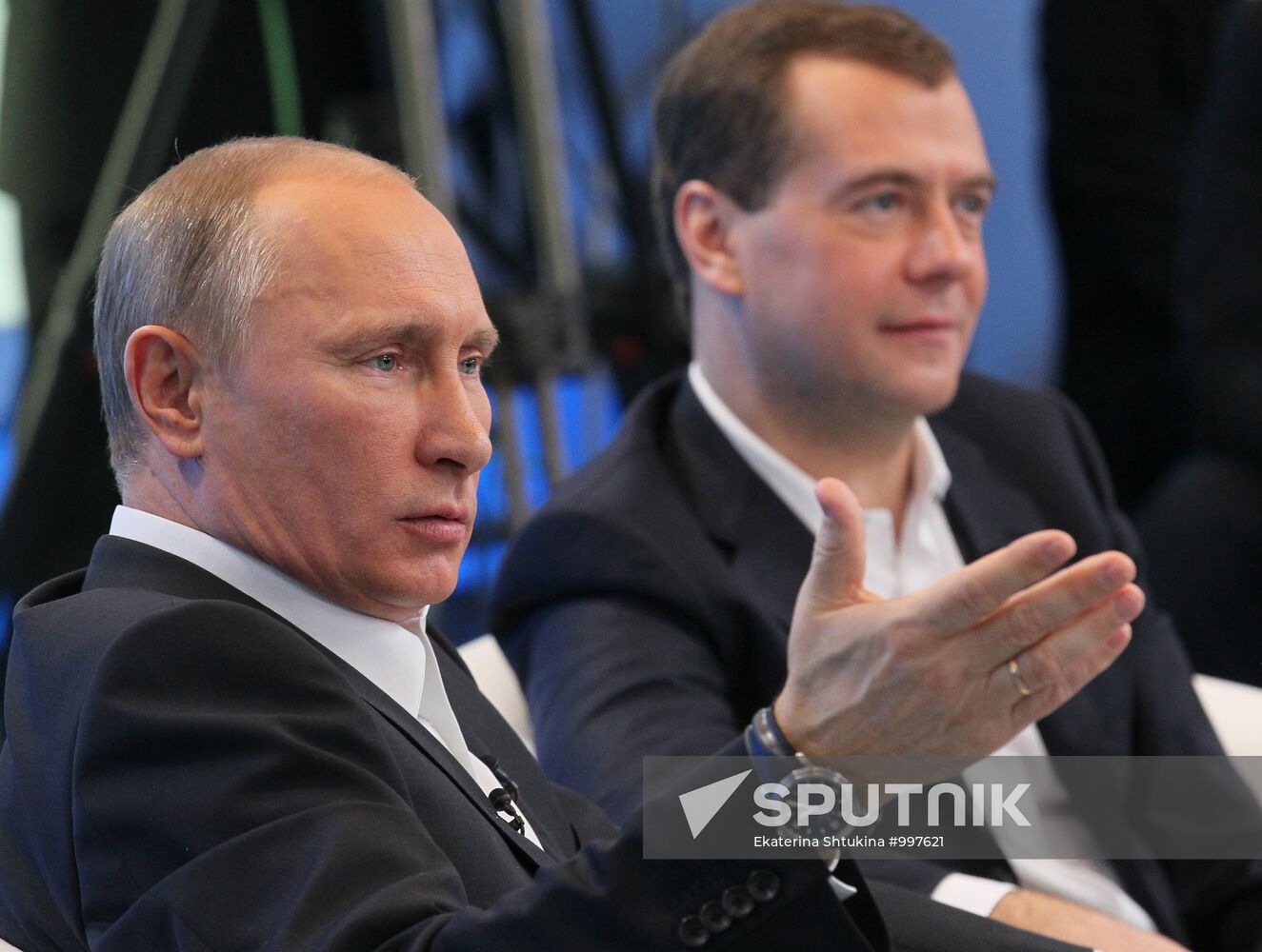 Dmitry Medvedev, Vladimir Putin meet with electors in Moscow