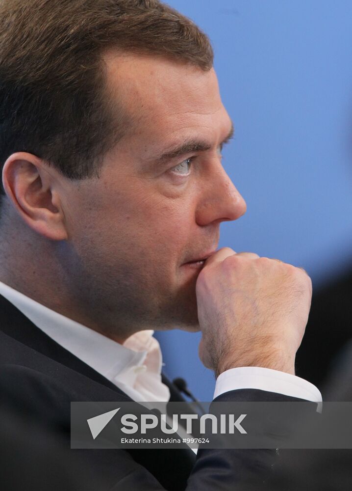 Dmitry Medvedev, Vladimir Putin meet with electors in Moscow