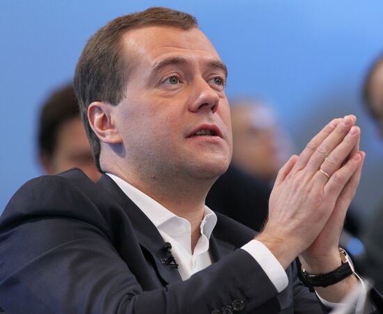 Dmitry Medvedev, Vladimir Putin meet with electors in Moscow