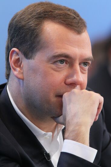 Dmitry Medvedev, Vladimir Putin meet with electors in Moscow