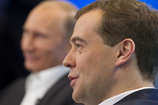 Dmitry Medvedev and Vladimir Putin meet with voters in Moscow