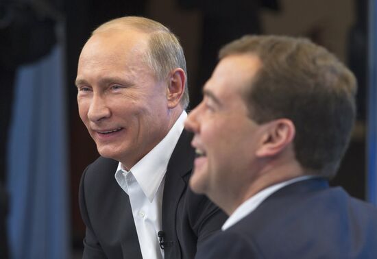 Dmitry Medvedev and Vladimir Putin meet with voters in Moscow
