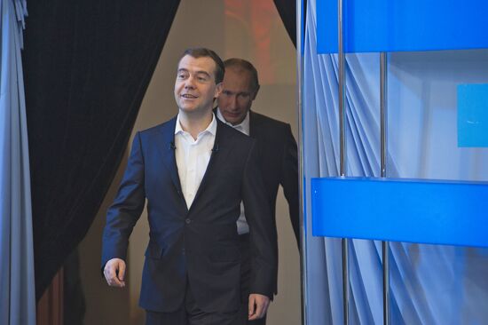Dmitry Medvedev and Vladimir Putin meet with voters in Moscow