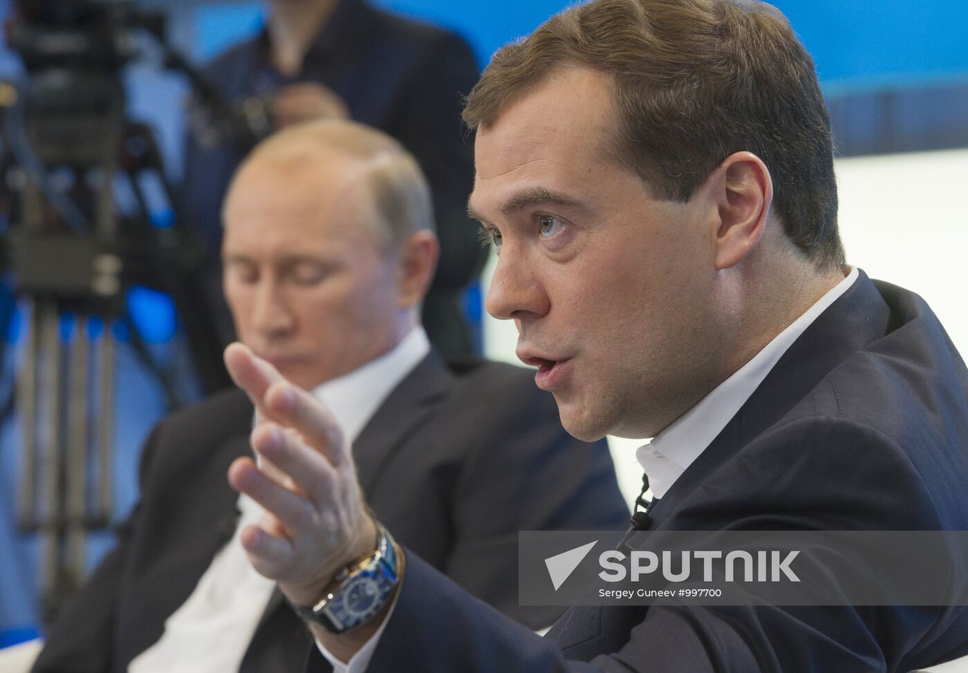 Dmitry Medvedev and Vladimir Putin meet with voters in Moscow