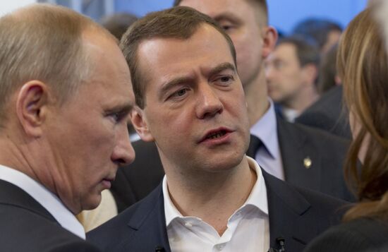 Dmitry Medvedev and Vladimir Putin meet with voters in Moscow