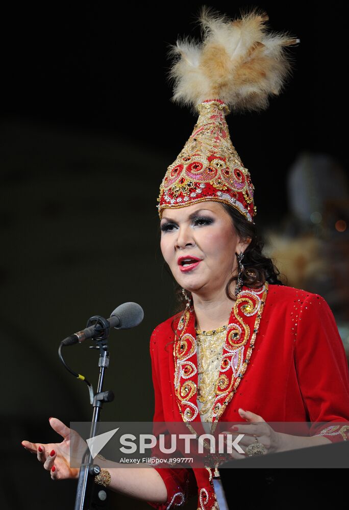 Dariga Nazarbayeva performs at Bolshoi Theater