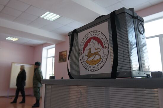 Preparation of polling stations for voting