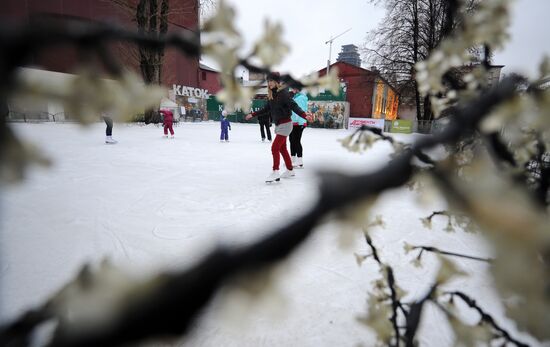Ice skating rink at Moscow's Hermitage Garden