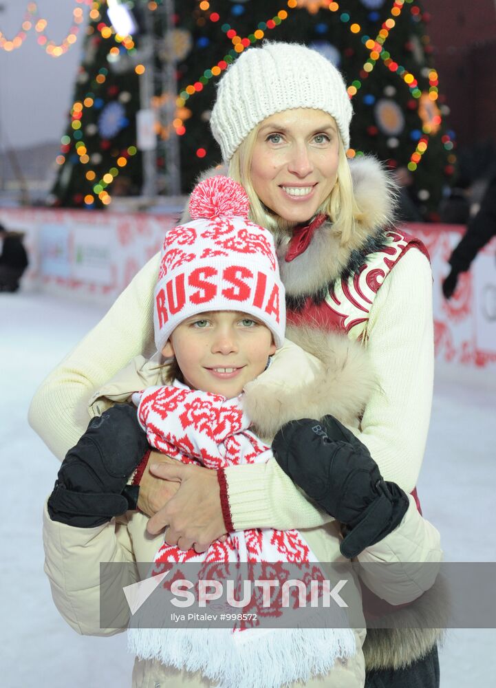 GUM skating rink opens on Red Square
