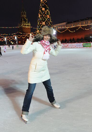 GUM skating rink opens on Red Square