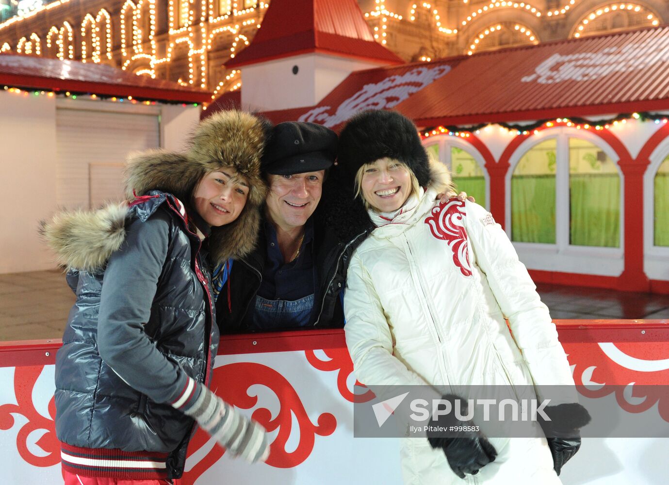 GUM skating rink opens on Red Square