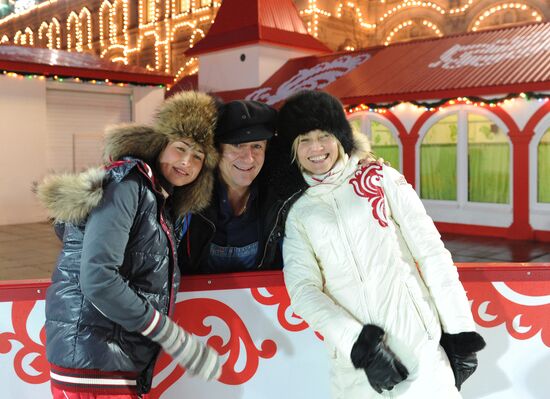GUM skating rink opens on Red Square