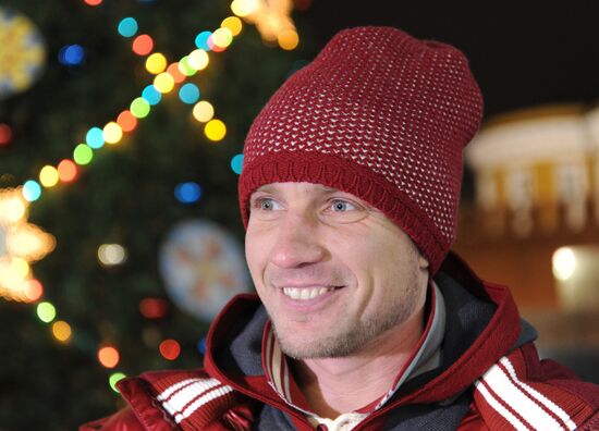 GUM skating rink opens on Red Square