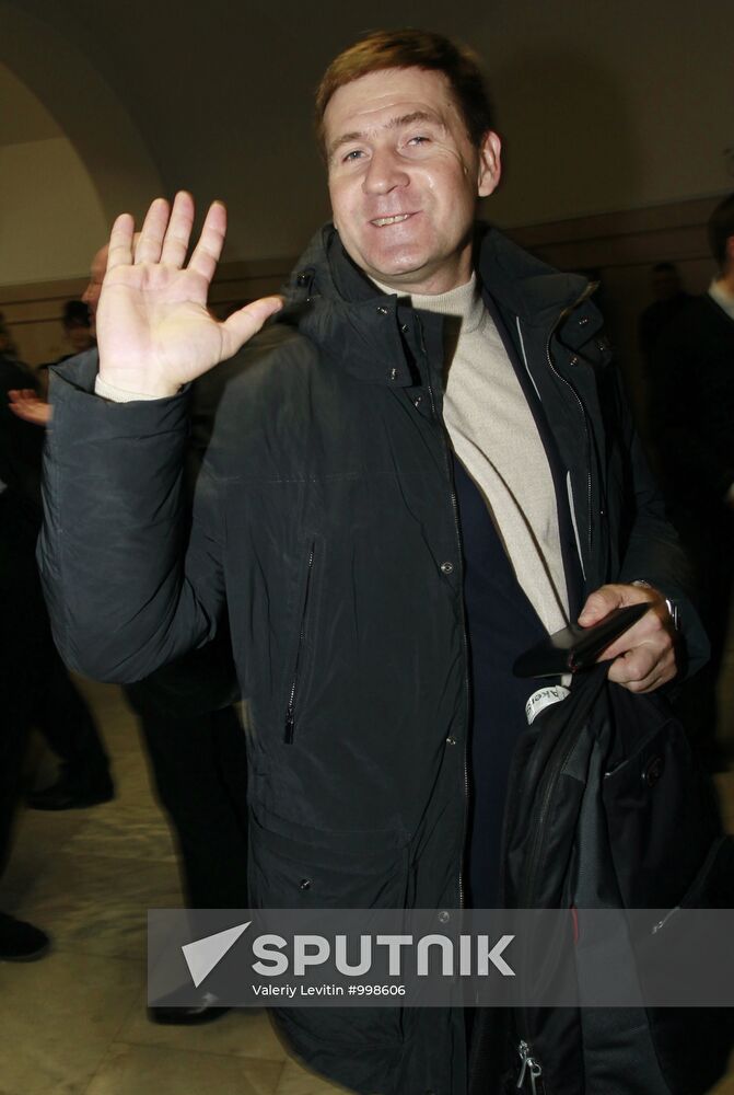 Private viewing of newsical "Citizen Poet"