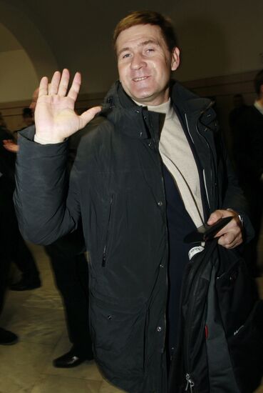 Private viewing of newsical "Citizen Poet"