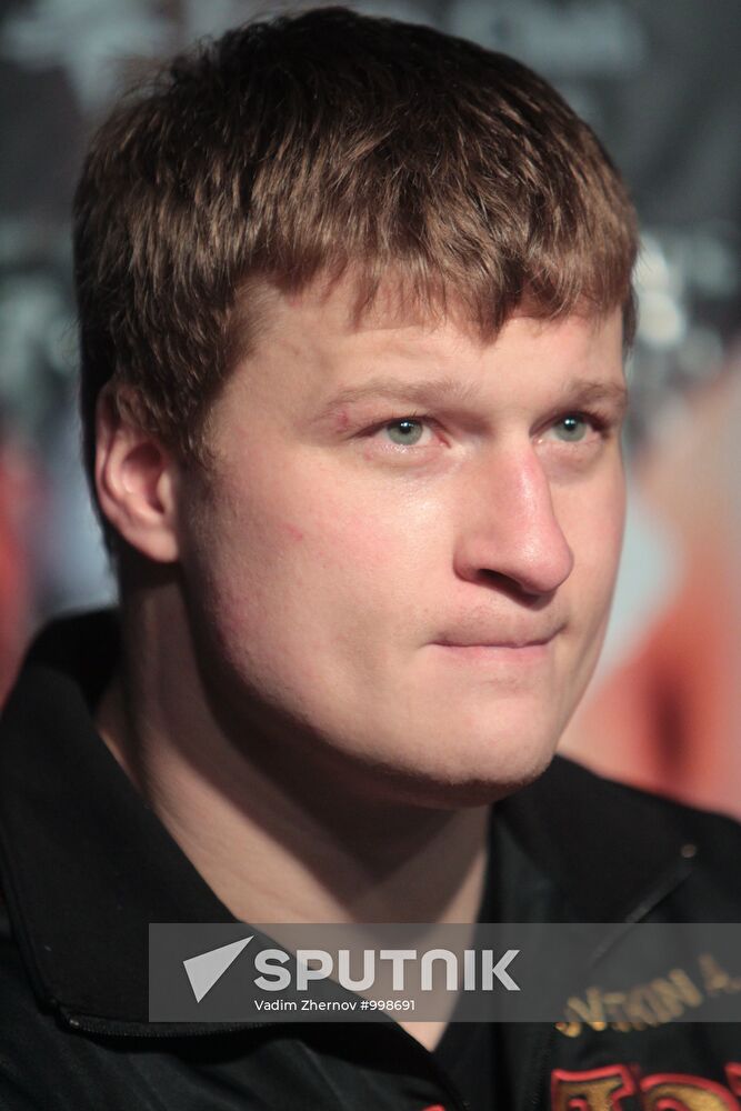 Boxing. Alexander Povetkin vs. Cedric Boswell