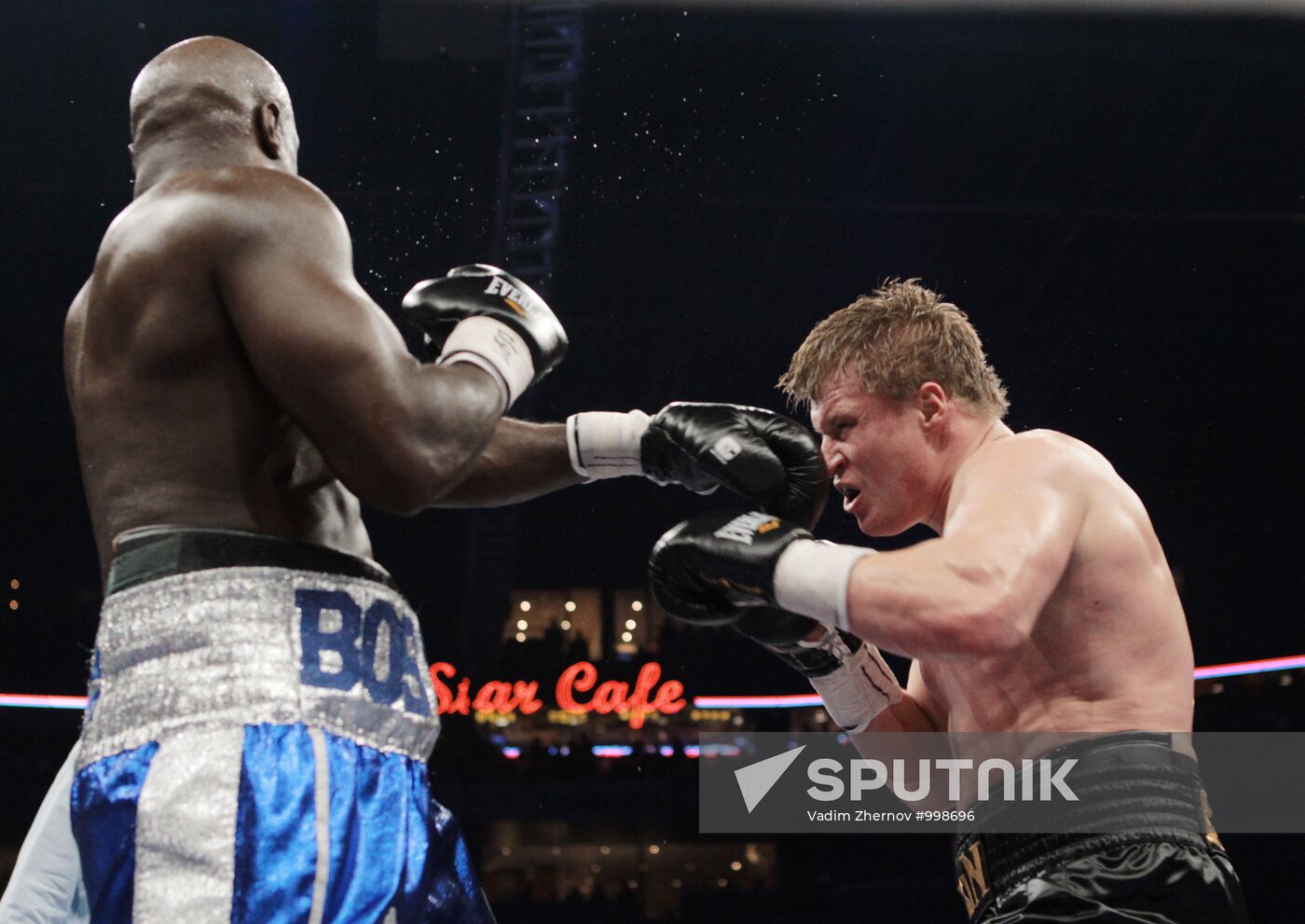 Boxing. Alexander Povetkin vs. Cedric Boswell