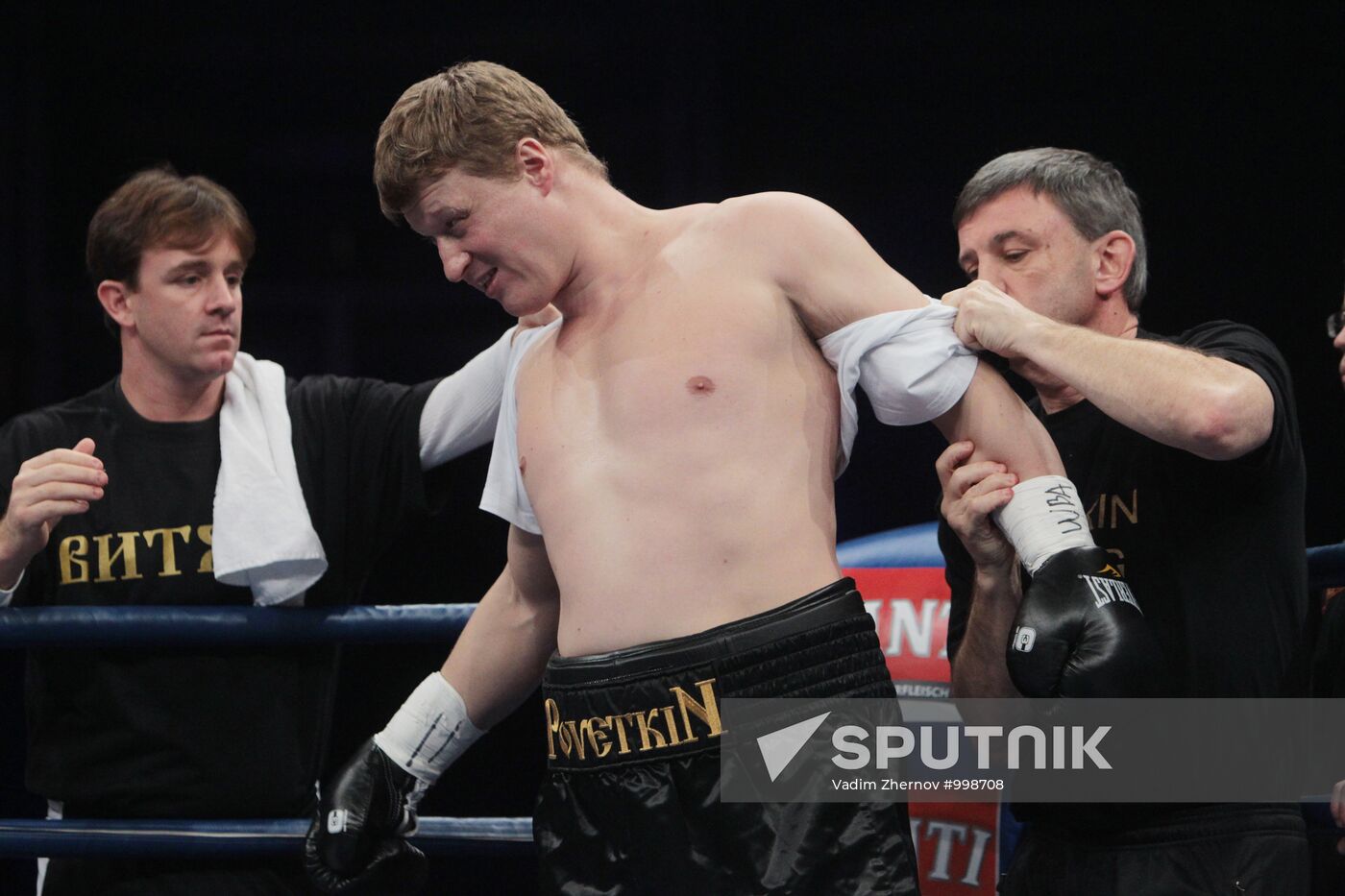 Boxing. Alexander Povetkin vs. Cedric Boswell