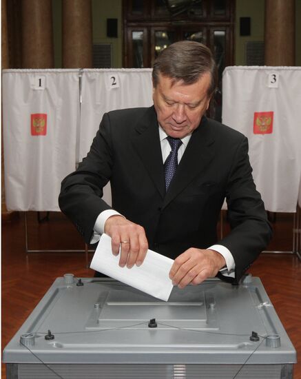 Viktor Zubkov takes part in State Duma elections