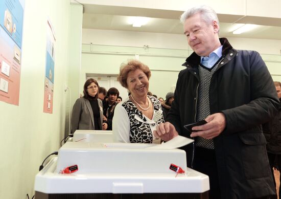 Sergei Sobyanin votes at State Duma elections