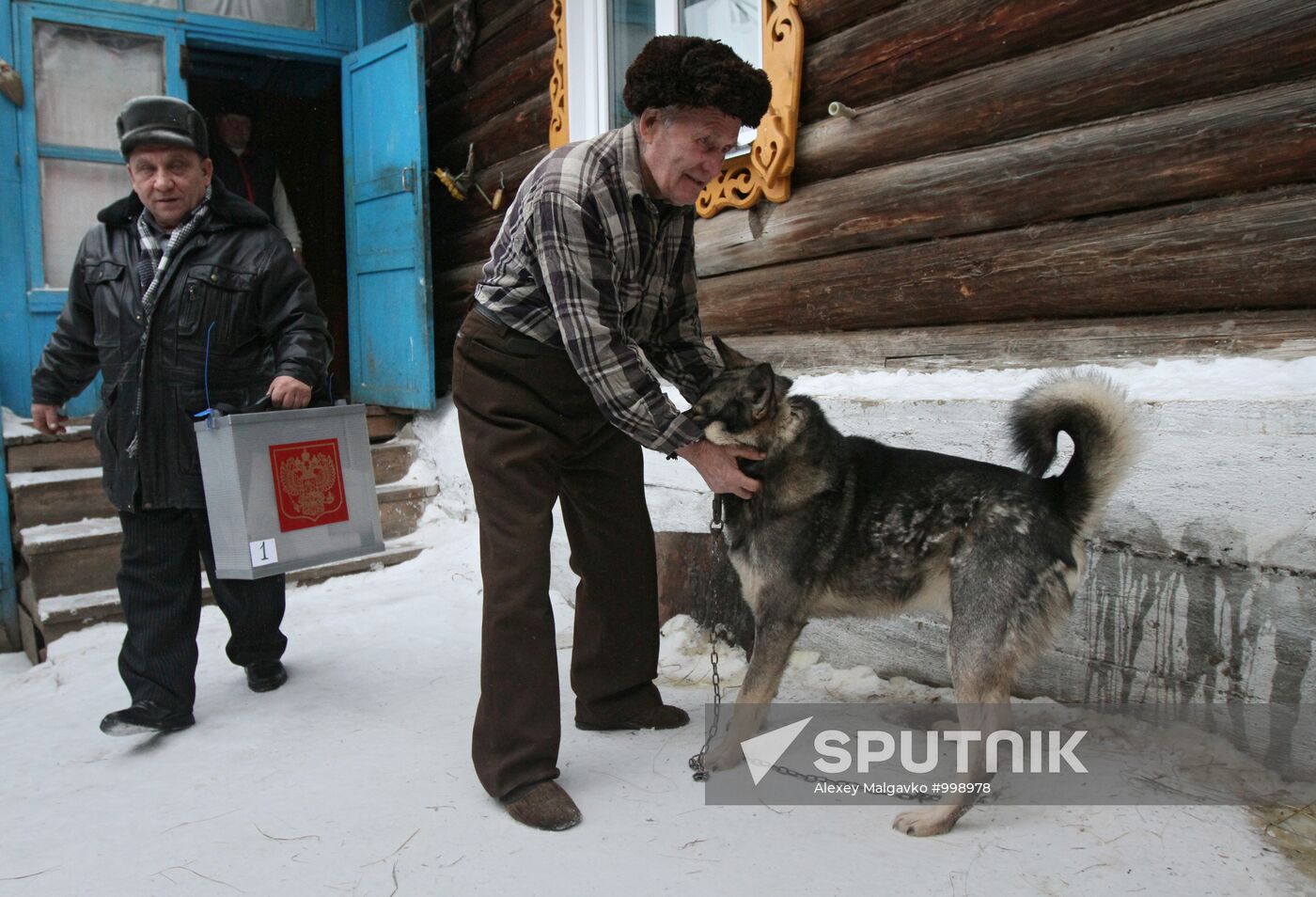 Omsk Region residents vote in State Duma elections