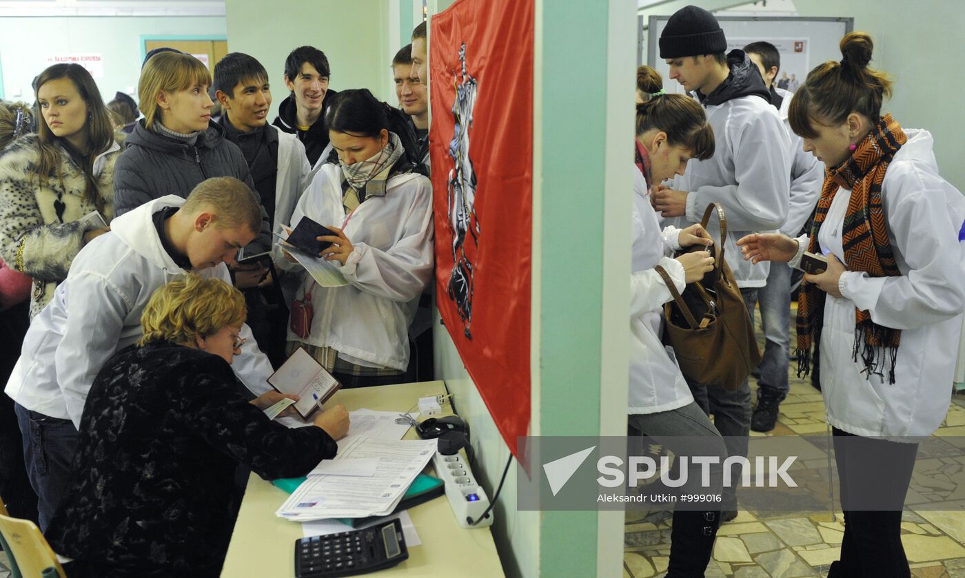 Moscow residents vote in sixth Russian State Duma elections