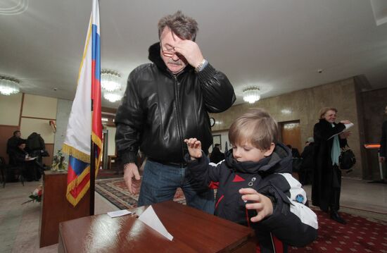 People vote in sixth Russian State Duma election in Ukraine