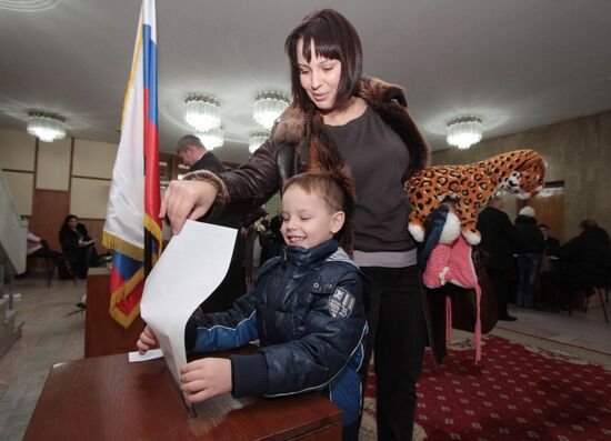 People vote in sixth Russian State Duma election in Ukraine