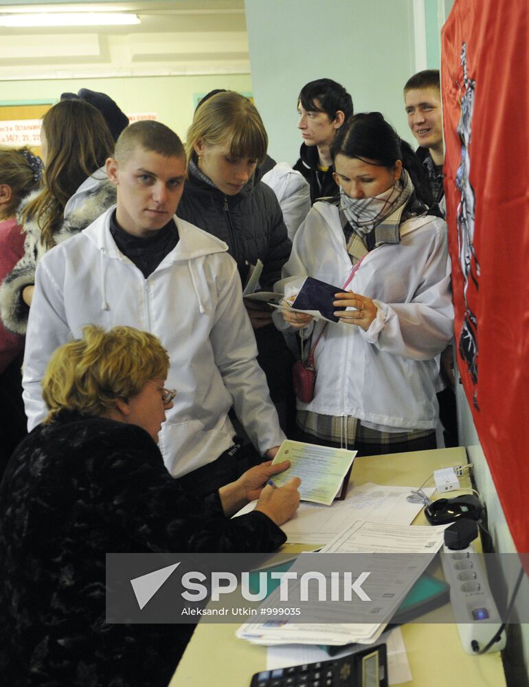 Moscow residents vote in sixth State Duma elections