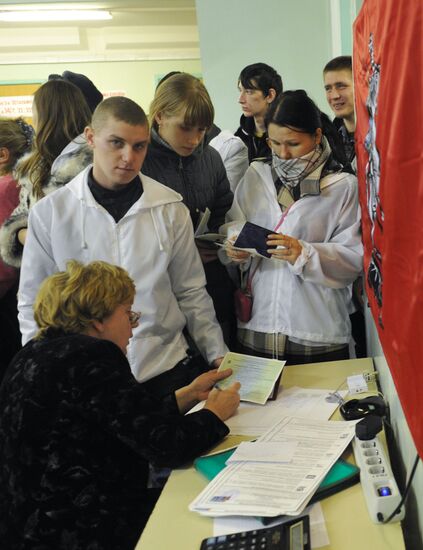 Moscow residents vote in sixth State Duma elections