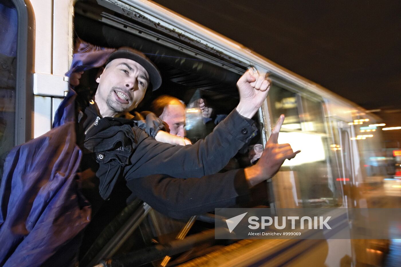 Unauthorized opposition rally in St. Petersburg