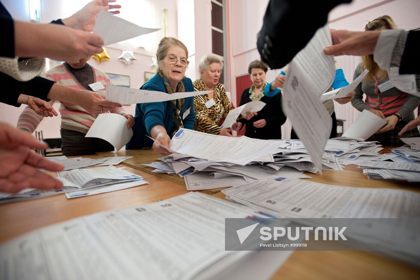 Election commissions count ballots following Duma elections