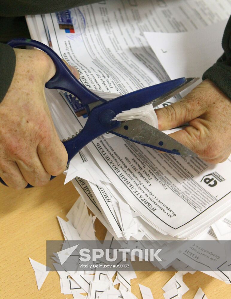 Election commissions count ballots following Duma elections