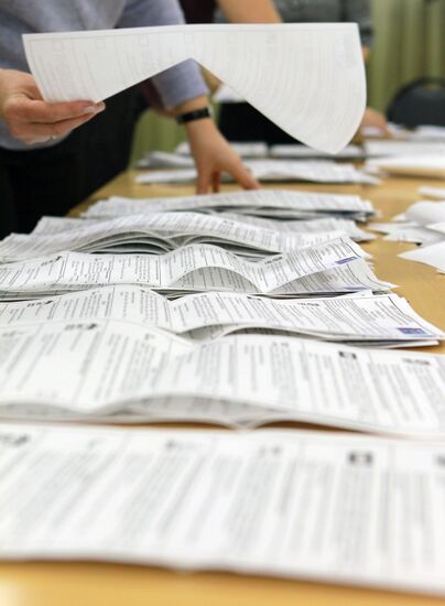 Election commissions count ballots following Duma elections