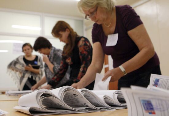 Election commissions count ballots following Duma elections